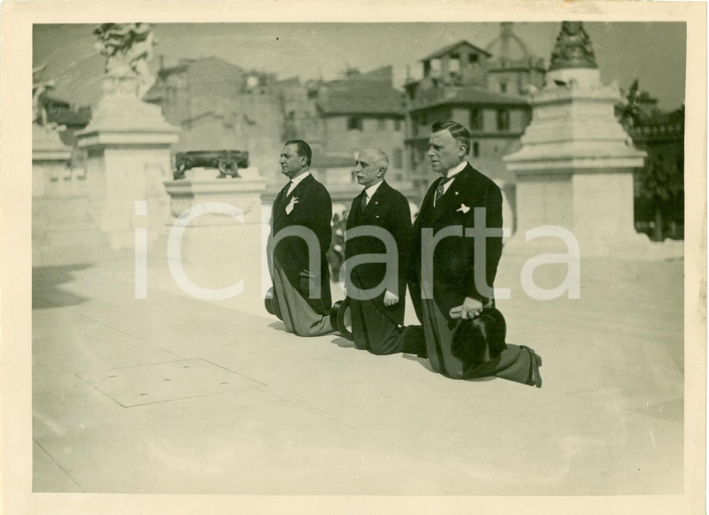 Fotografia d epoca originale 1927 ROMA Vicegovernatore Paolo D ANCORA al MILITE IGNOTO Fotografia 1
