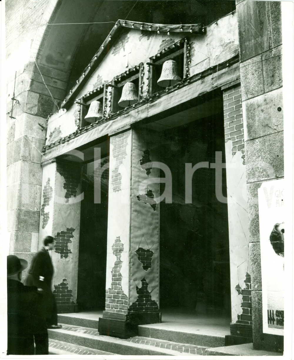 Fotografia d epoca originale 1937 MILANO Ingresso Presepe Dinamico alla LOGGIA MERCANTI Fotografia 1