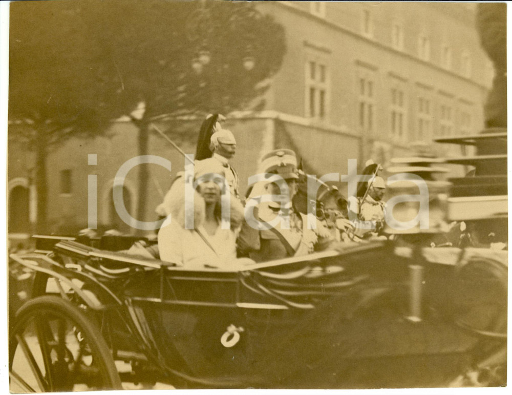 Fotografia d epoca originale 1930 Roma PRINCIPI PIEMONTE giungono Piazza Venezia a MILITE IGNOTO Fotografia 1