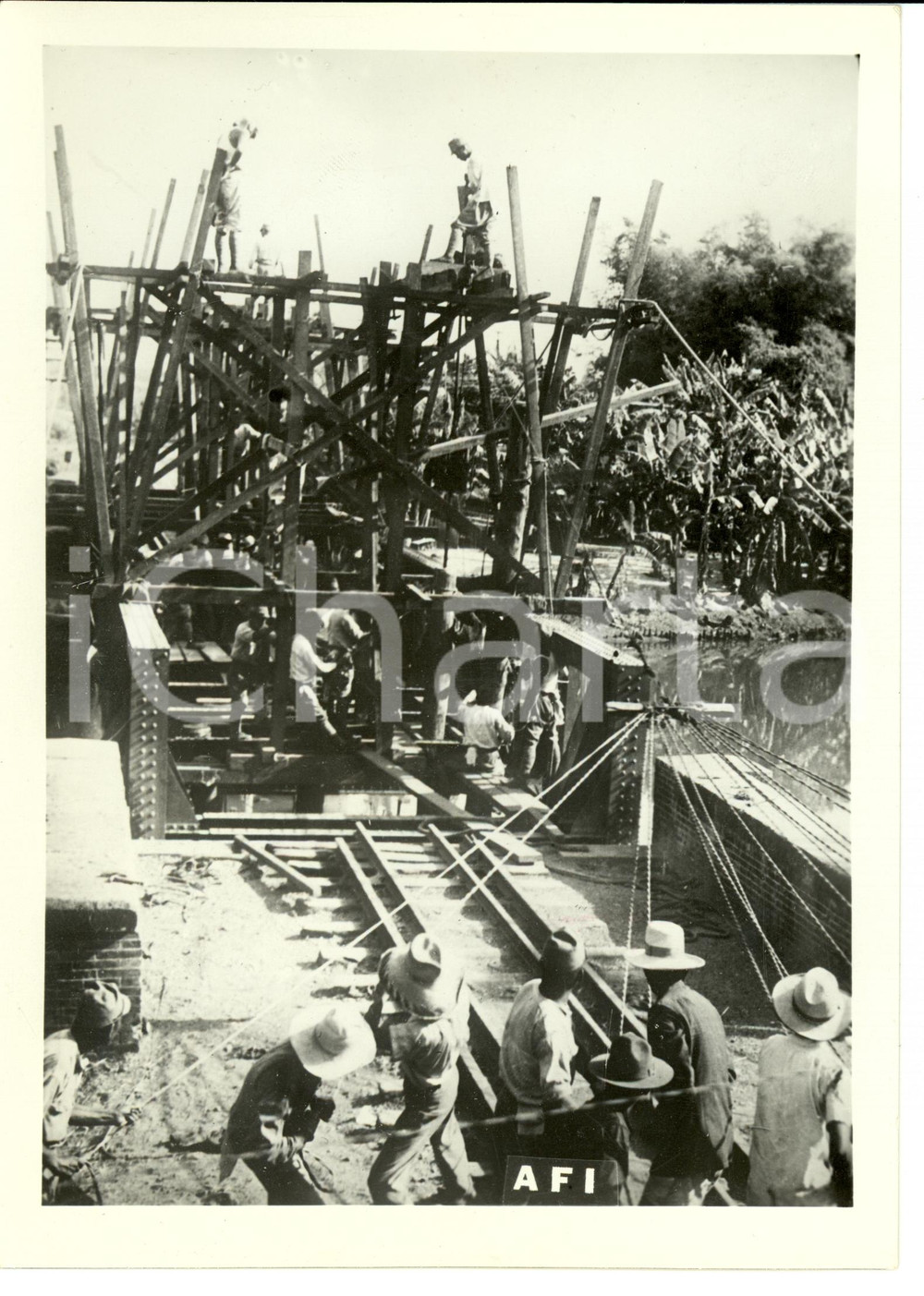 Fotografia d epoca originale 1942 WW2 FILIPPINE Genio giapponese ripara ponte distrutto da americani Foto 1