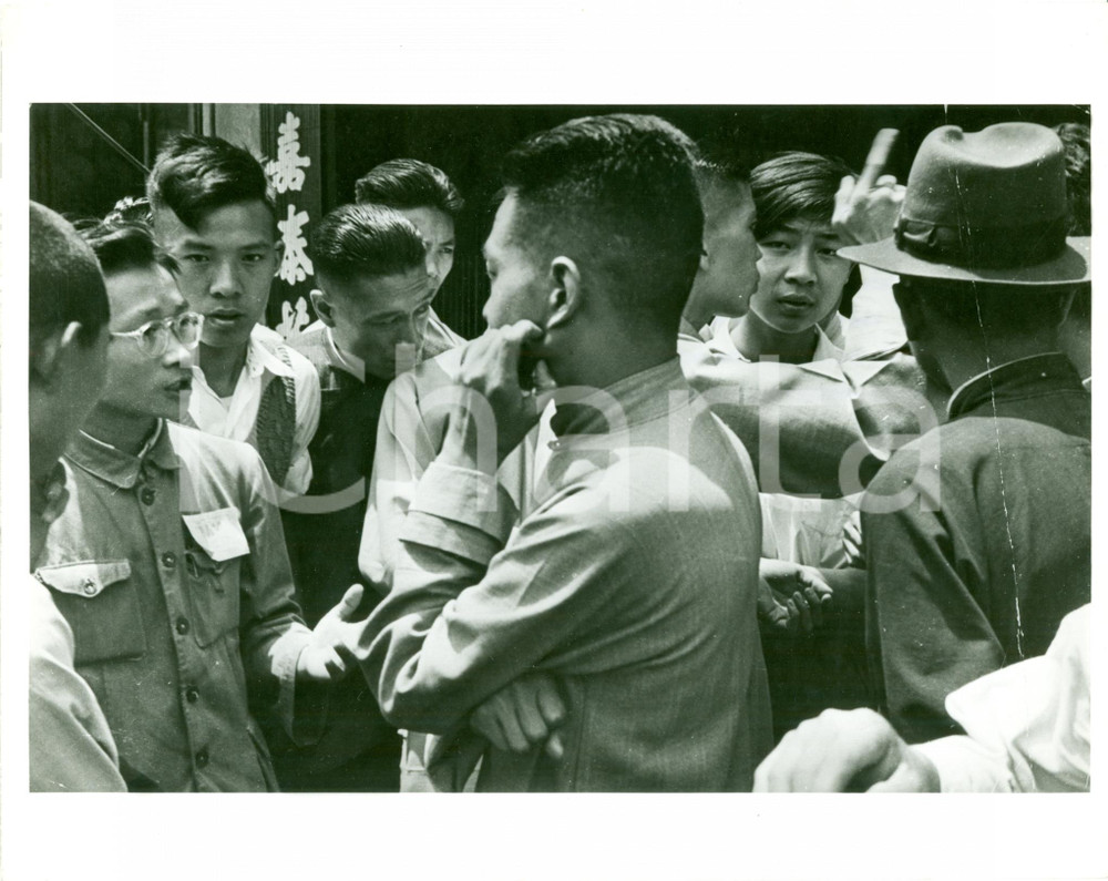 Fotografia d epoca originale 1957 SHANGHAI CHINA Studenti in rivolta vs Regime Comunista Fotografia 1