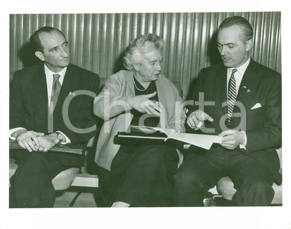 Fotografia d epoca originale 1957 NEW YORK USA Hungarian Revolution Jozsef KOEVAGO Anna KETHLY Bela KIRALY 1
