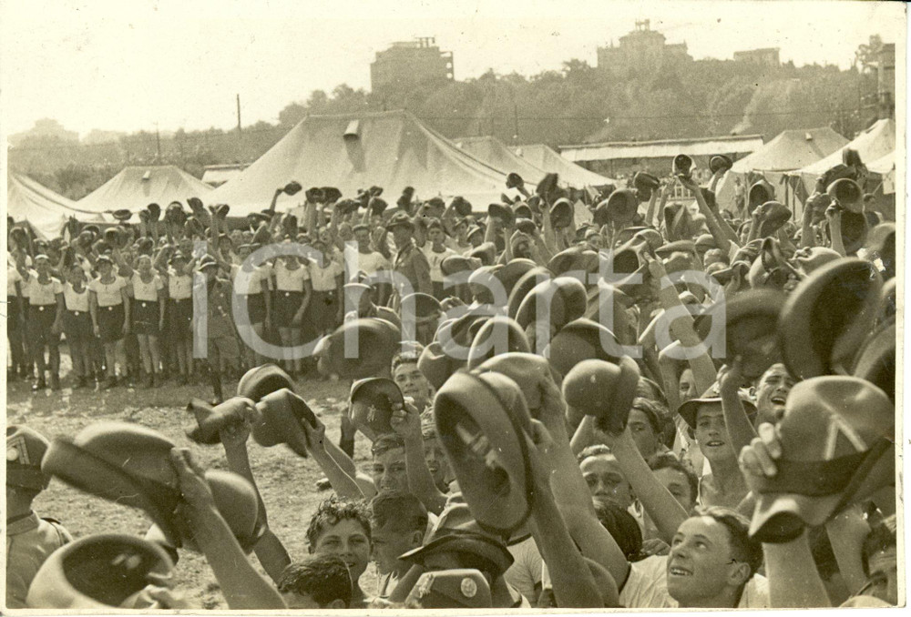 Fotografia d epoca originale 1933 ROMA V Campo DUX Avanguardisti acclamano il DUCE Fotografia 1