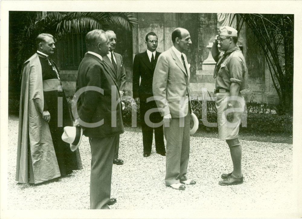 Fotografia d epoca originale 1938 ROMA Ministro Bela IMREDY con caposcout ungherese ACCADEMIA UNGHERIA Foto 1