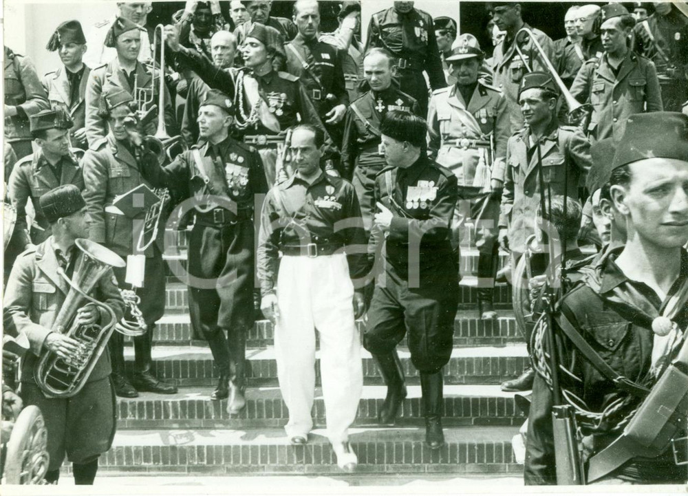 Fotografia d epoca originale 1935 GENOVA Achille STARACE alla sede CESARE BATTISTI Fotografia 1