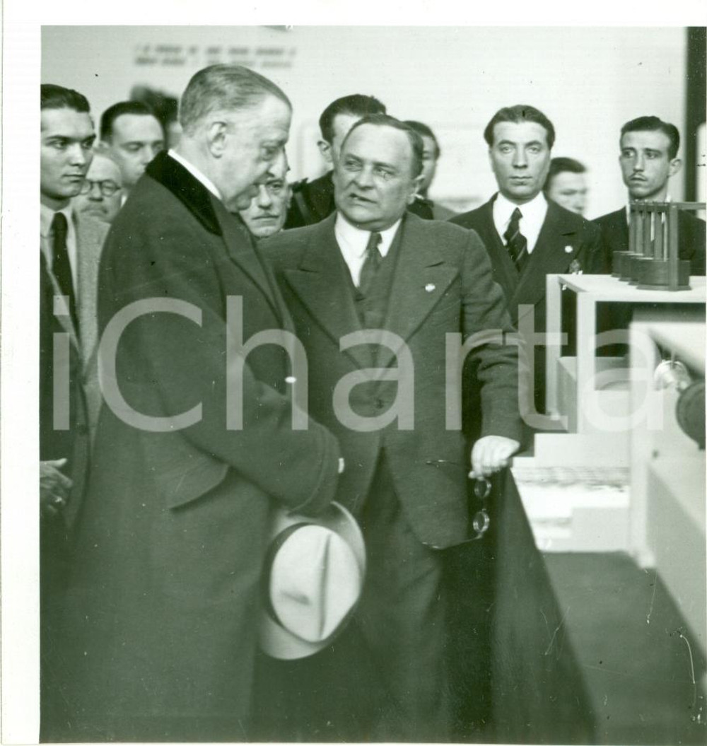 Fotografia d epoca originale 1939 MILANO Vittorio Emanuele Conte TORINO visita Mostra Leonardesca Fotografia 1