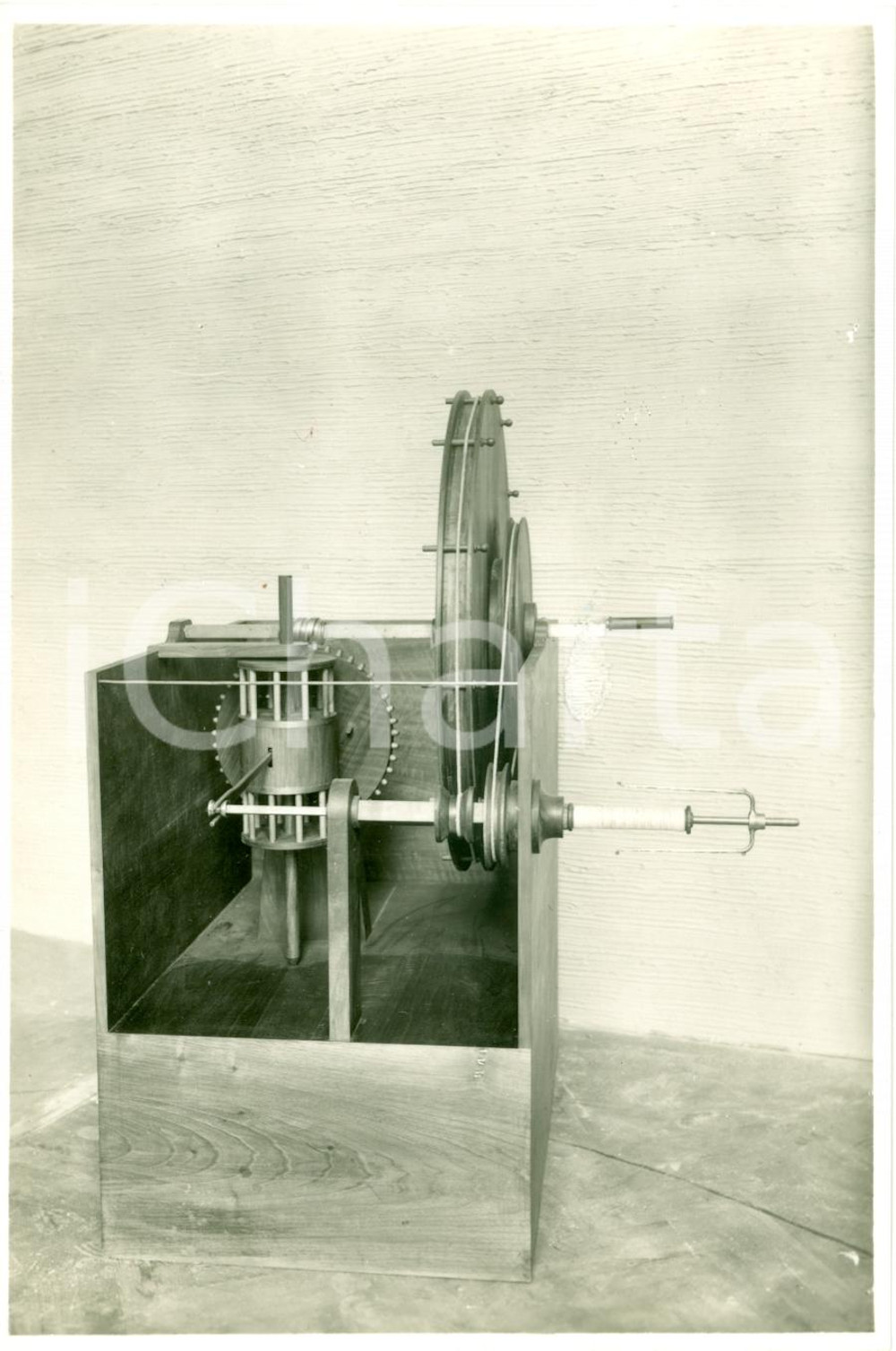 Fotografia d epoca originale 1939 MILANO MOSTRA LEONARDESCA Fuso ad alette Giovanni STROBINO Codice Atlantico 1