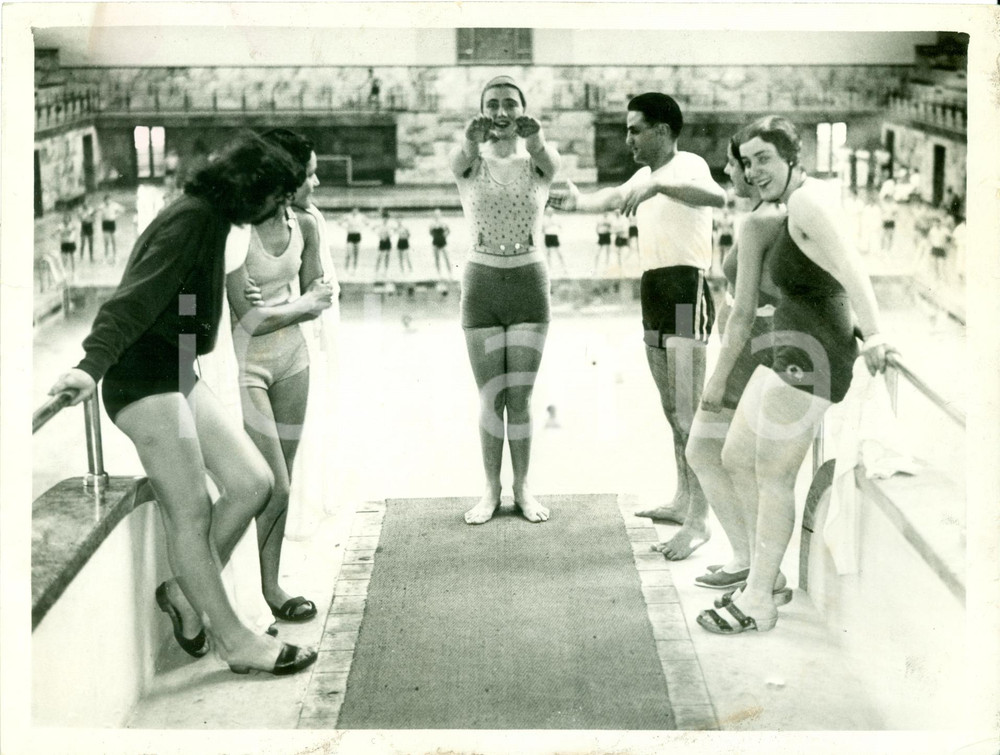 Fotografia d epoca originale 1937 MILANO Lezioni di nuoto a ragazze in piscina Fotografia 1
