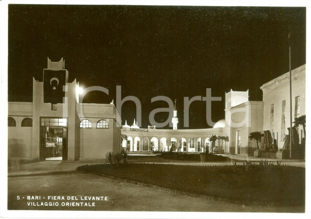 Fotografia d epoca originale 1933 BARI FIERA LEVANTE Panorama notturno Villaggio Orientale A.O.I.Fotografia 1