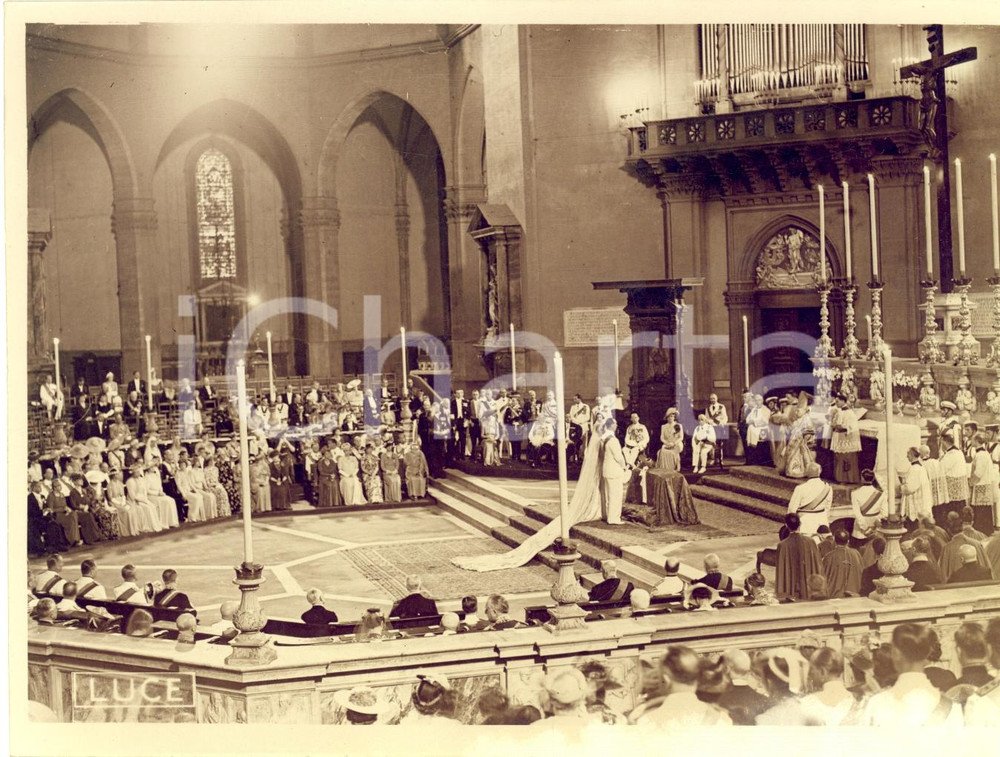 Fotografia d epoca originale 1939 FIRENZE Santa Maria del Fiore  Nozze Irene di Grecia e Aimone di SAVOIA 1