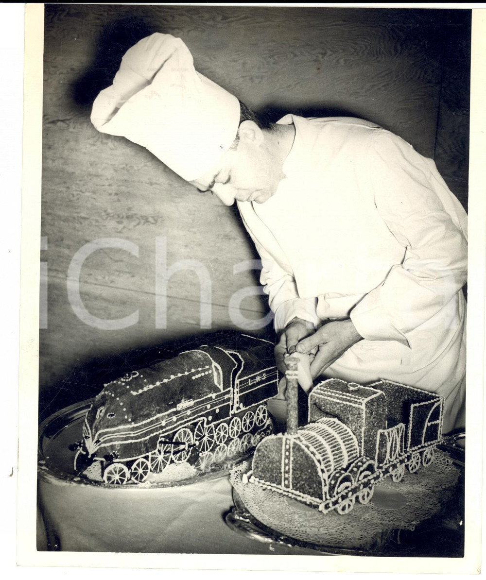 Fotografia d epoca originale 1938 LONDRA Pasticcere realizza torta a forma di treno LMS Railway Foto 1