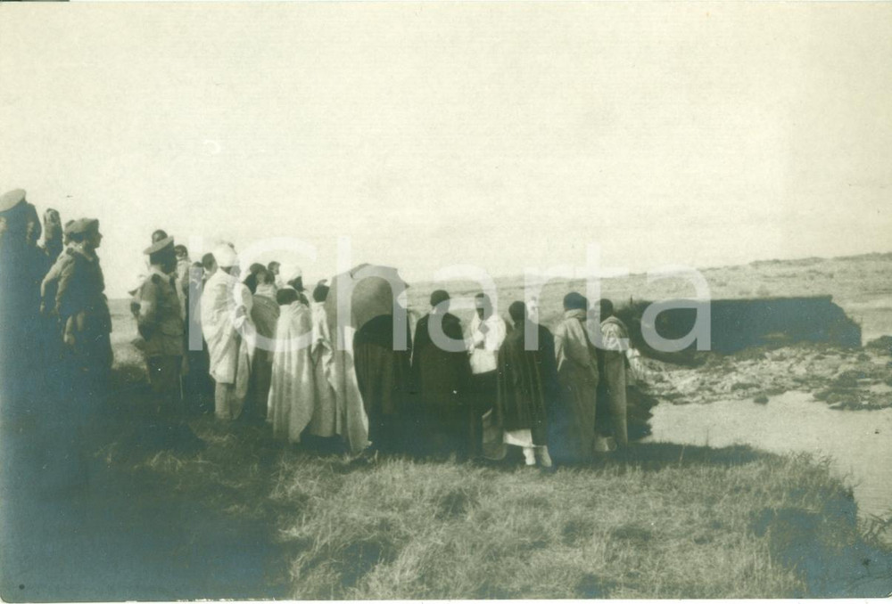 Fotografia d epoca originale 1937 ETIOPIA A.O.I. La cerimonia del battesimo copto Fotografia gruppo 1