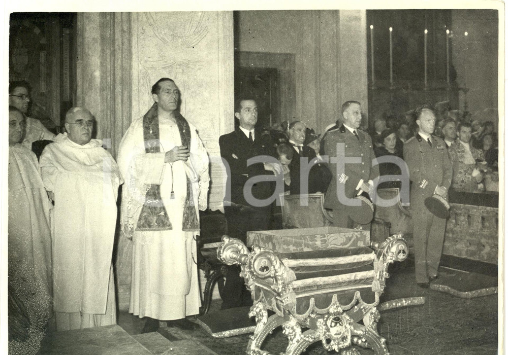 Fotografia d epoca originale 1937 MILANO Basilica delle Grazie dopo restauri Giuseppe BOTTAI Duca di BERGAMO 1