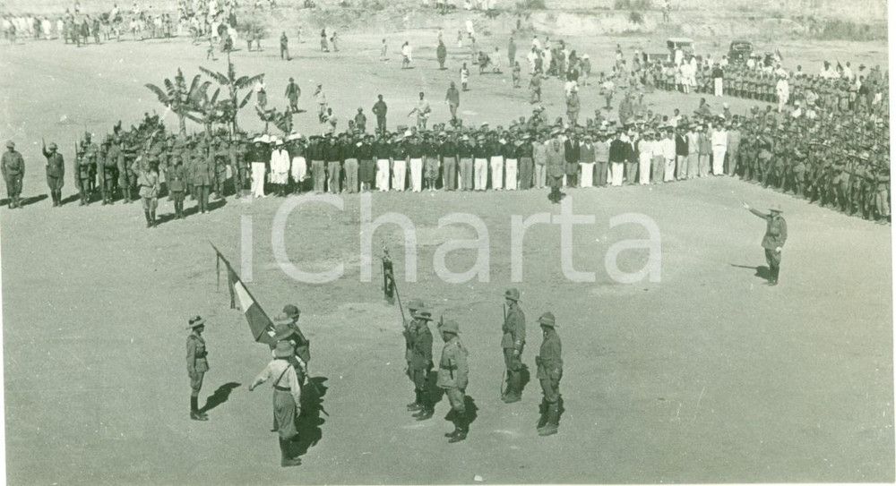 Fotografia d epoca originale 1936 HARAR ETIOPIA Cambio guardia 3Â° Fanteria PELORITANA e Camicie Nere BARCA 1