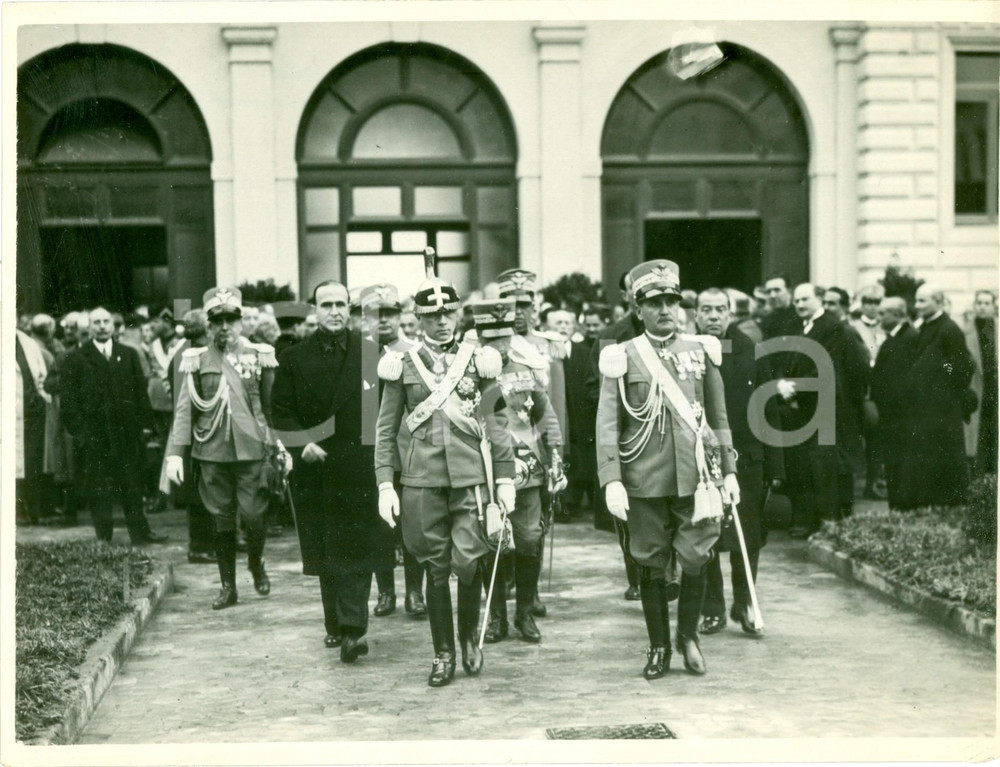 Fotografia d epoca originale 1931 MILANO BAGGIO Duca di BERGAMO Pietro GAZZERA inaugurano Ospedale Militare 1