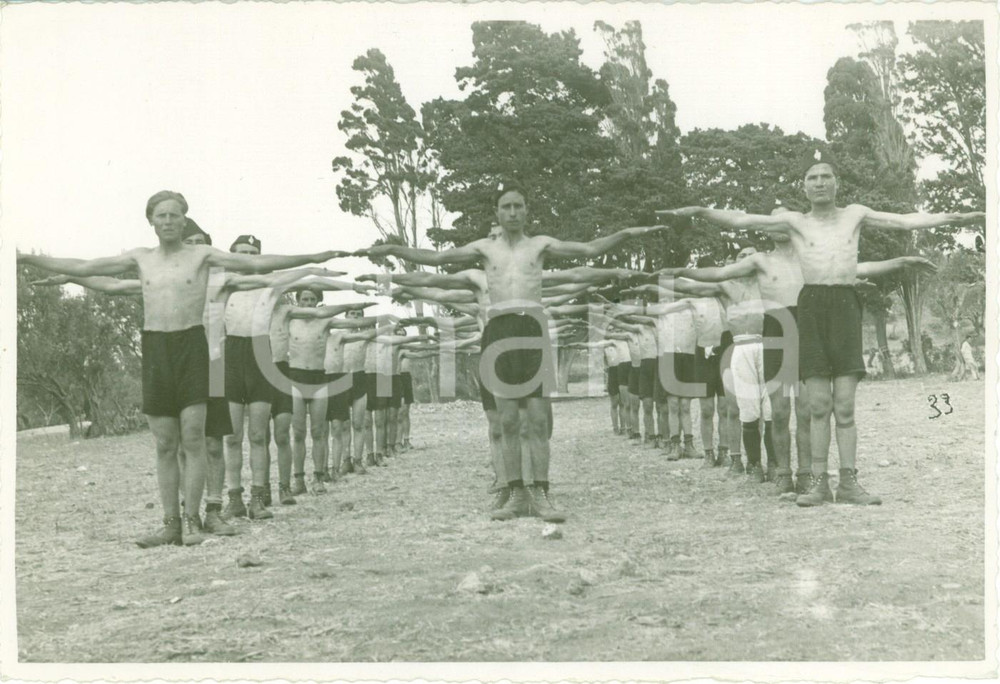 Fotografia d epoca originale 1937 ROMA ? Esercizi ginnici degli Avanguardisti al campeggio FOTOGRAFIA 1