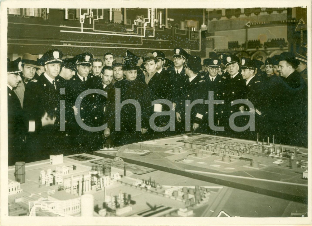 Fotografia d epoca originale 1939 ROMA Giacomo MEDICI DEL VASCELLO visita mostra autarchica del minerale 1