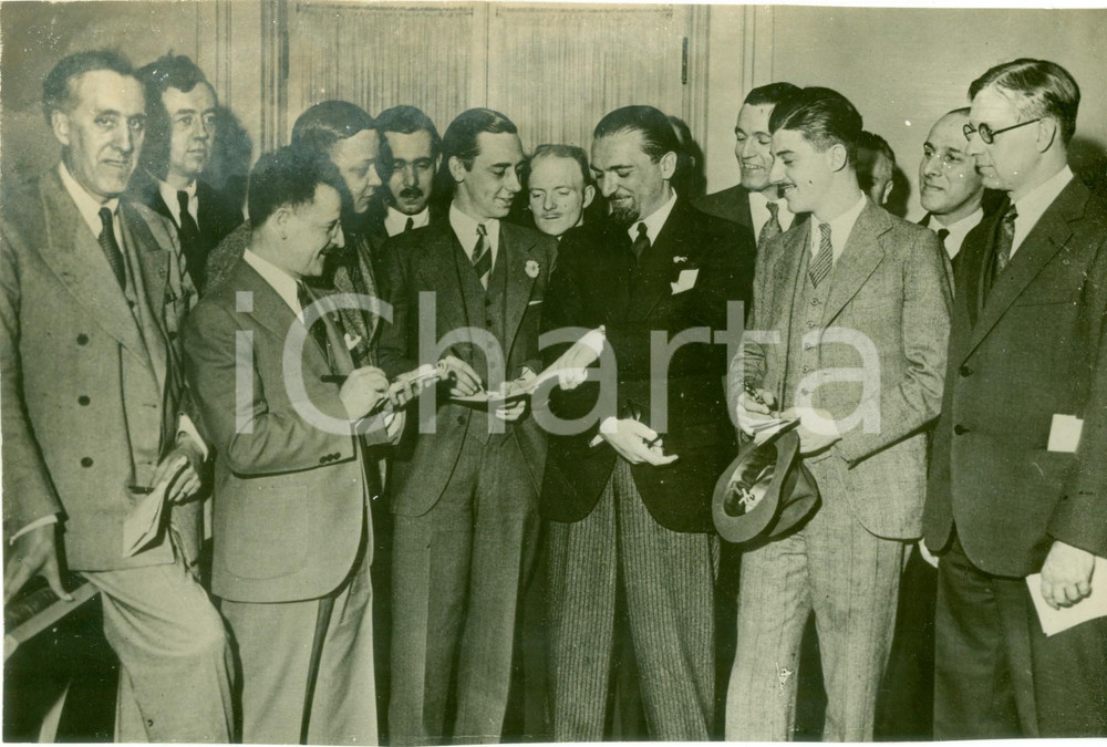 Fotografia d epoca originale 1931 ROMA Dino GRANDI in hotel con giornalisti al ritorno da NEW YORK Fotografia 1