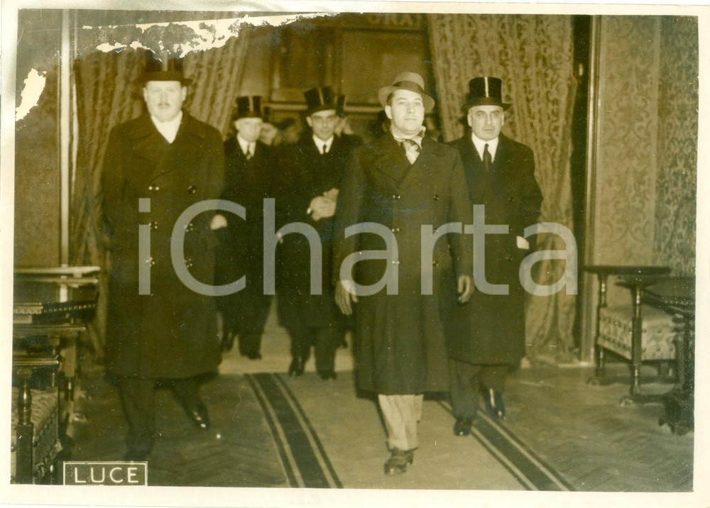 Fotografia d epoca originale 1938 ROMA Galeazzo CIANO al ritorno da BUDAPEST Fotografia DANNEGGIATA 1