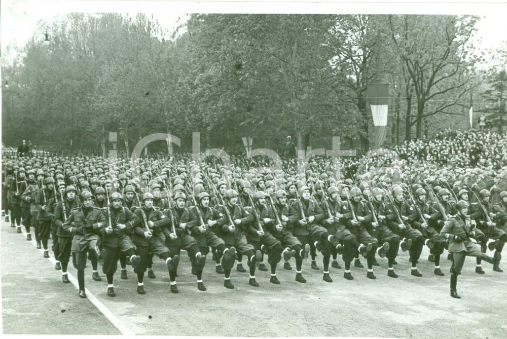 Fotografia d epoca originale 1939 ROMA Parata delle truppe per l anniversario dell Impero Fotografia 1