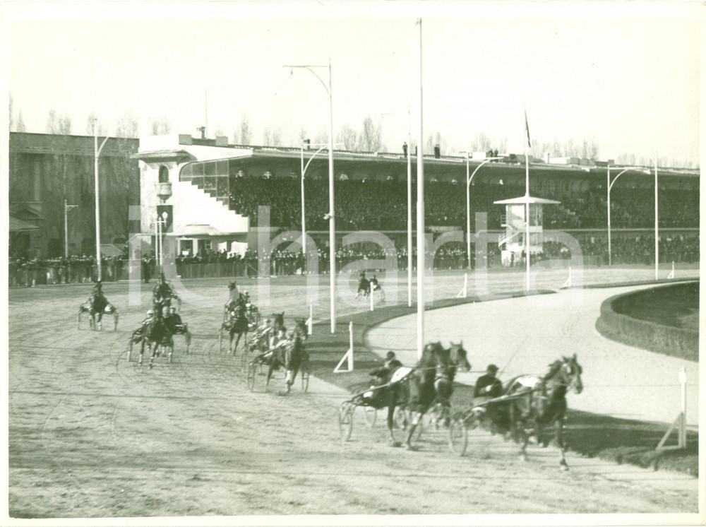 Fotografia d epoca originale 1936 MILANO IPPODROMO SAN SIRO Passaggio dei concorrenti per Premio Nazionale 1