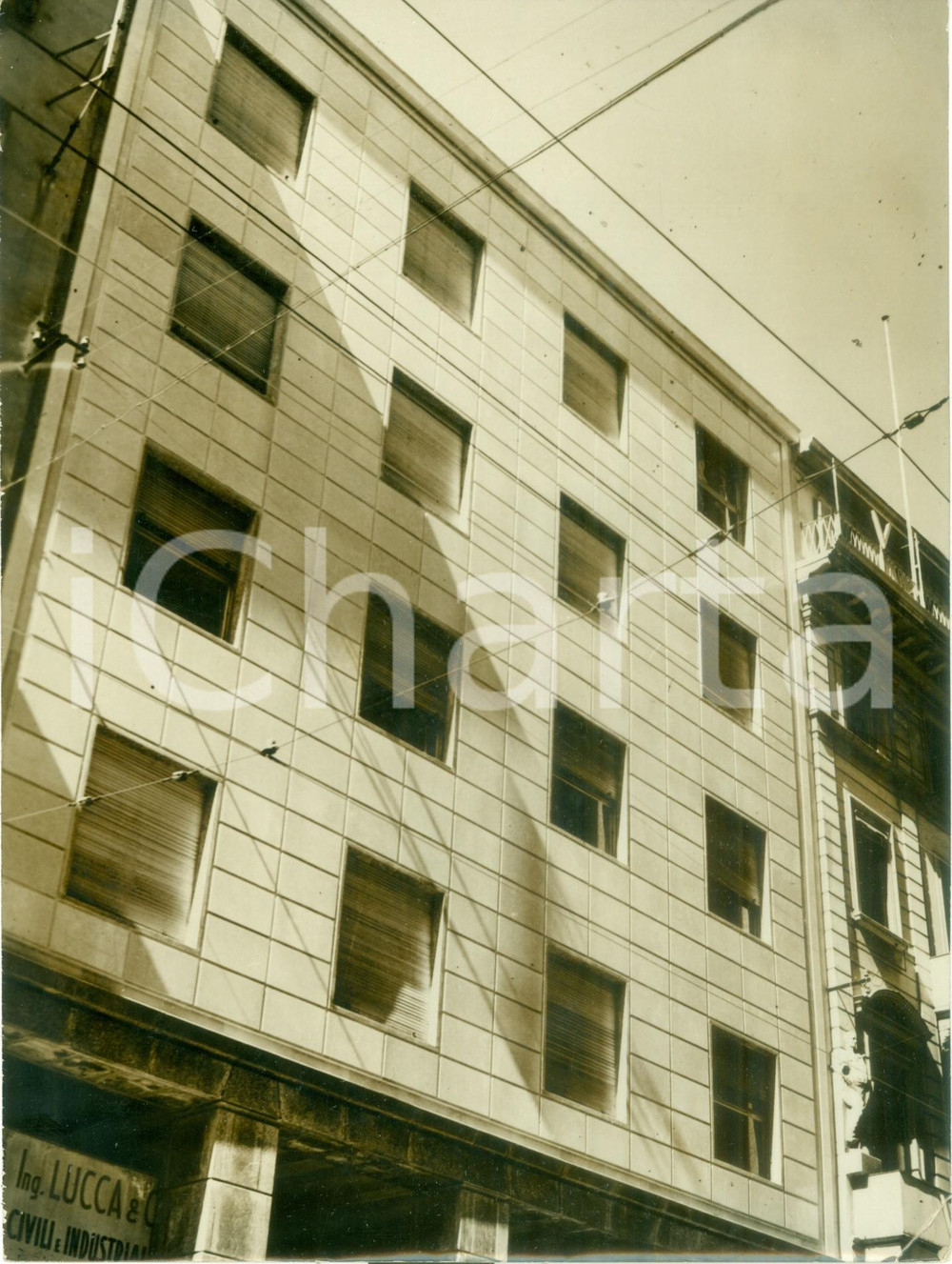 Fotografia d epoca originale 1940 ca MILANO Costruzioni Civili Ing. LUCCA Facciata di un nuovo palazzo Foto 1