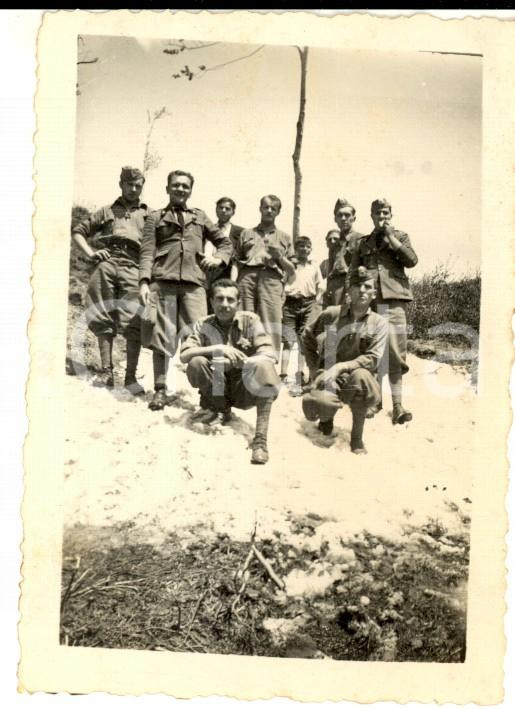 Fotografia d epoca originale 1935 MONTEVERGINE AV Militari nell ultima neve di maggio Foto VINTAGE 6 x 9 1