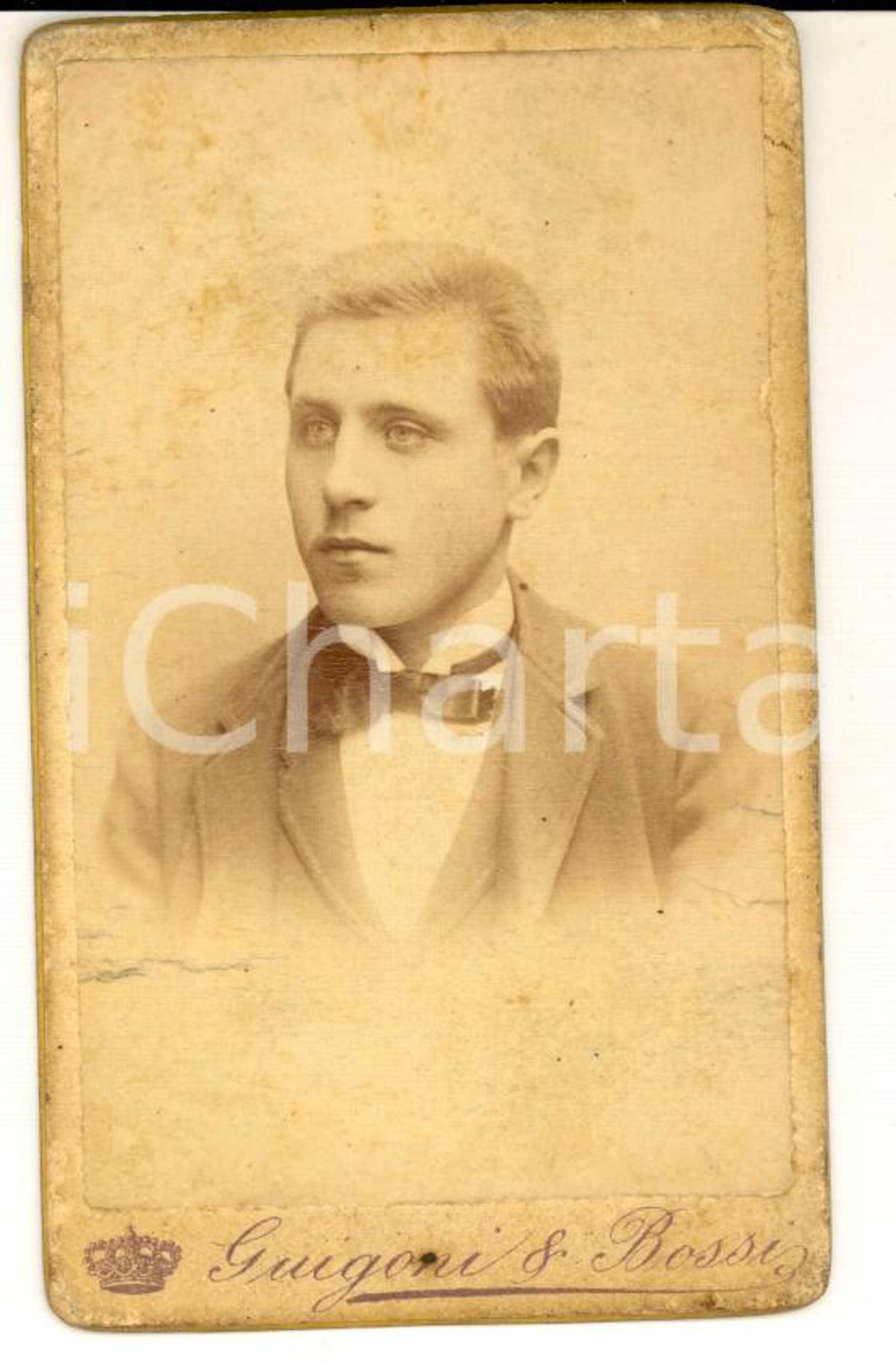 Fotografia d epoca originale 1890 ca MILANO Ritratto maschile con cravattino Foto GUIGONI e BOSSI CDV 1