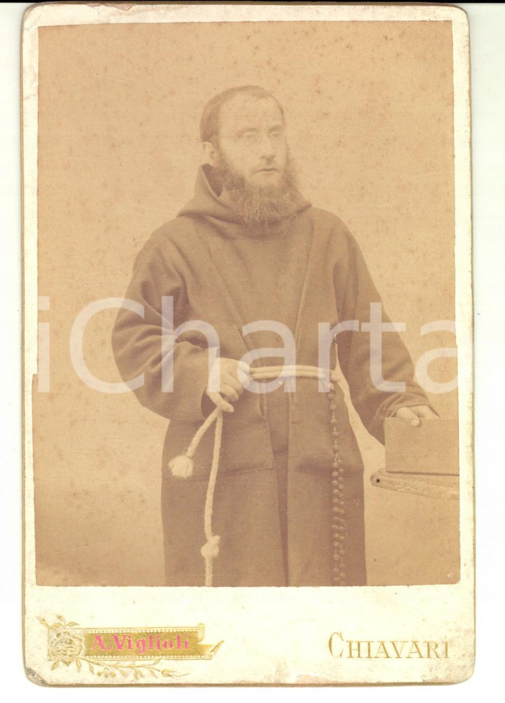 Fotografia d epoca originale 1890 ca CHIAVARI Ritratto di un giovane frate Foto Antonio VIGLIOLI 12x16 cm 1