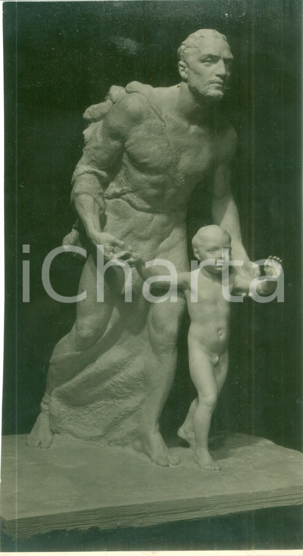 Fotografia d epoca originale 1932 OLGIATE OLONA Statua della fontana in onore di Luigi MANGIAGALLI Fotografia 1