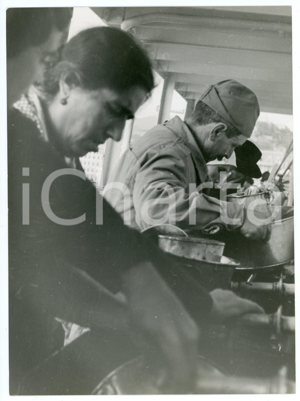 Fotografia d epoca originale 1940 ca ROMA  Distribuzione pasti ai poveri Fotografia 1