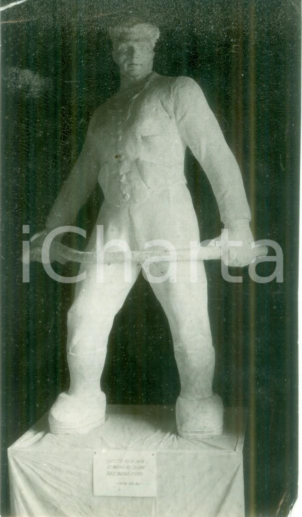 Fotografia d epoca originale 1936 RIMINI Piero BAGLIO Il marinaio per Casa del marinaio Foto coeva scultura 1