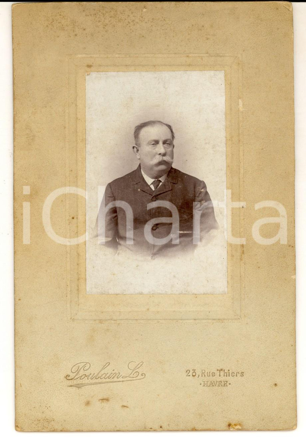 Fotografia d epoca originale 1910 ca LE HAVRE F Ritratto maschile in abito scuro Foto L. POULAIN 11x16 cm 1