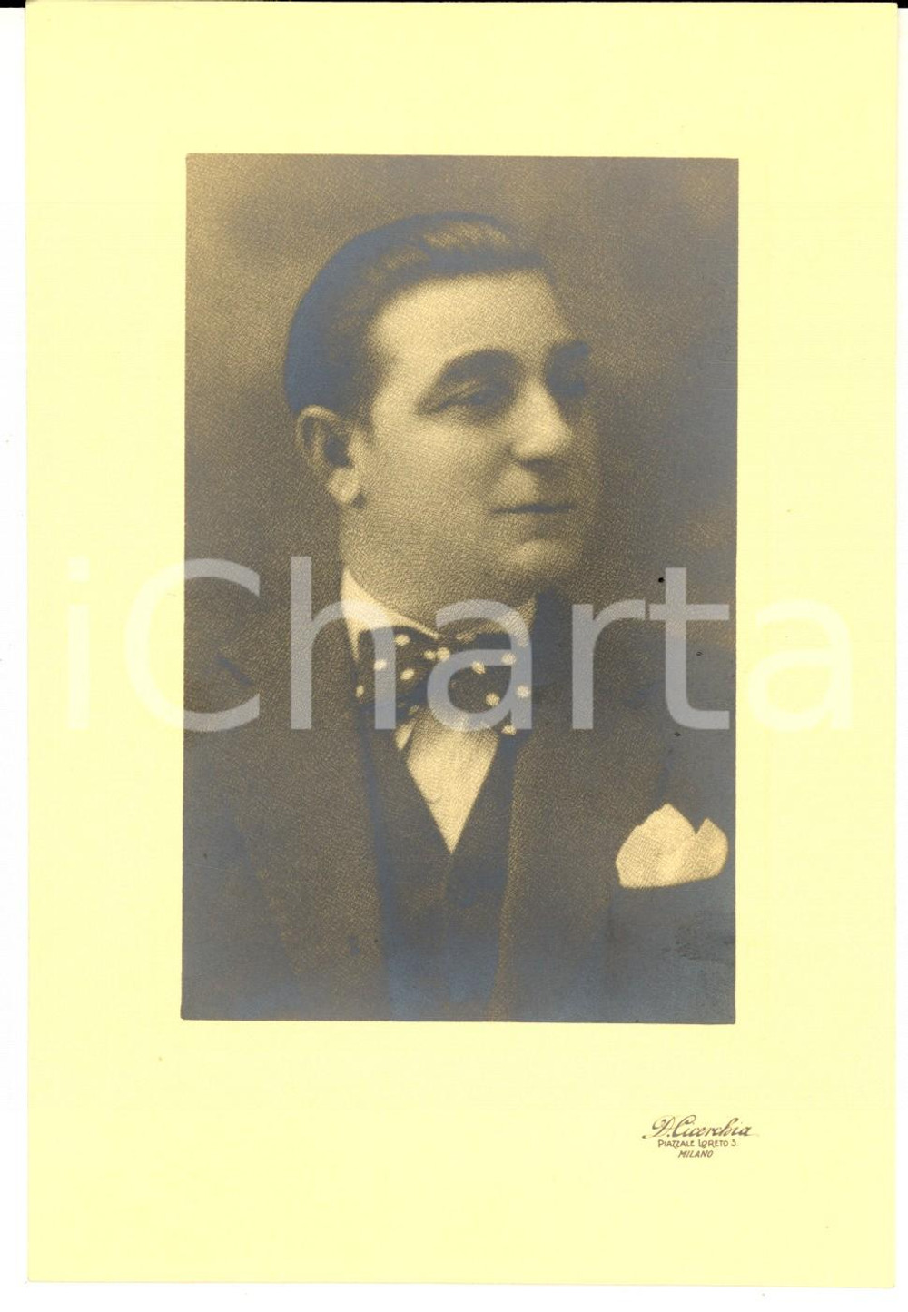 Fotografia d epoca originale 1930 ca MILANO Piazzale Loreto 3  Ritratto maschile Fotografo D. CICERCHIA 1