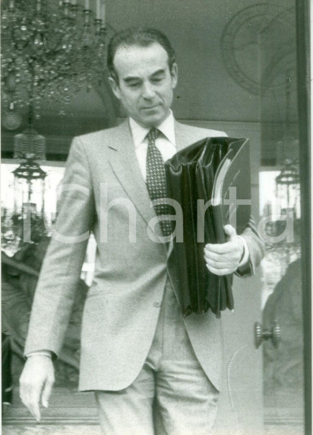 Fotografia d epoca originale 1983 PARIS Robert BADINTER lascia ELISEO dopo Consiglio dei Ministri Fotografia 1