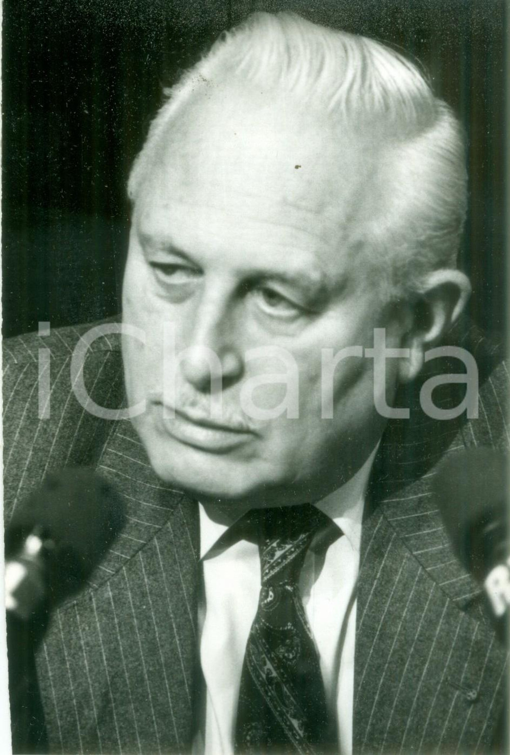 Fotografia d epoca originale 1987 PARIS AndrÃ© GIRAUD Ministro della Difesa in conferenza stampa Fotografia 1