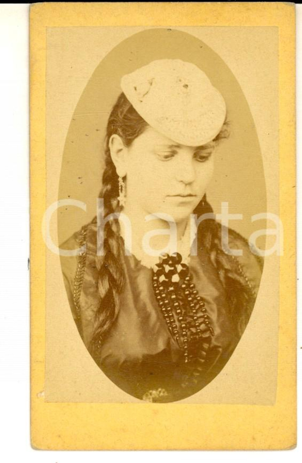 Fotografia d epoca originale 1880 GENOVA Ritratto di adolescente con gioiello di perle nere Foto VINTAGE CDV 1