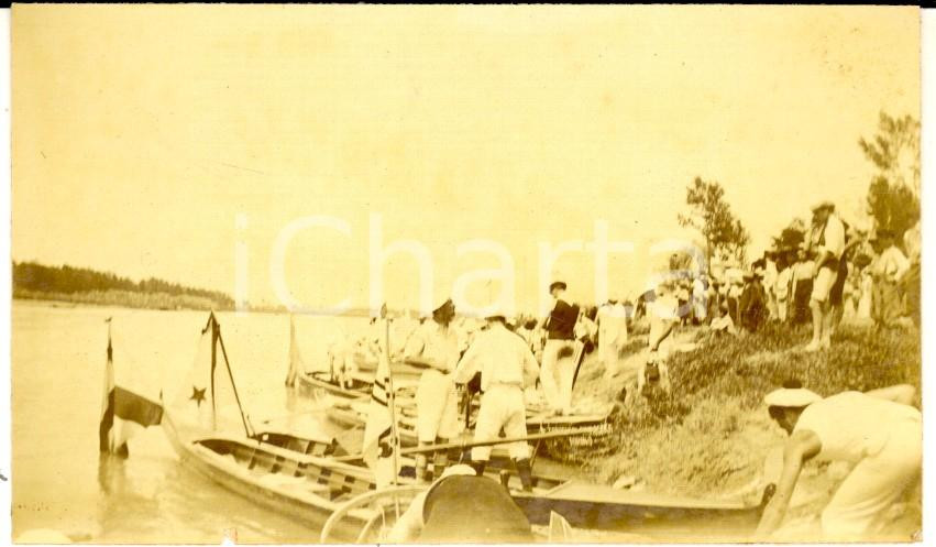 Fotografia d epoca originale 1920 ca VENEZIA GIULIA CANOTTAGGIO Barche alla partenza Foto VINTAGE 10x6 1