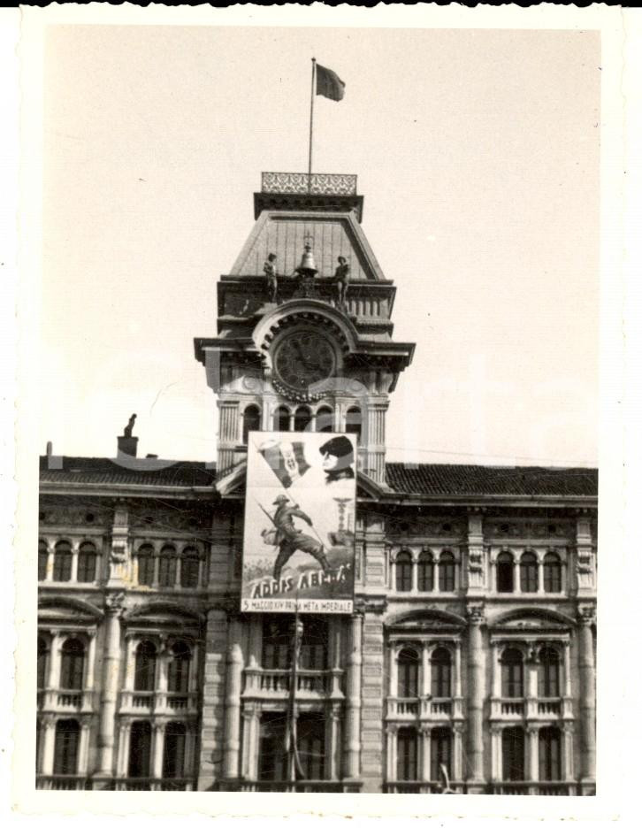 Fotografia d epoca originale 1936 TRIESTE Manifesto per conquista ADDIS ABEBA  Torre Civica Foto 9x12 cm 1
