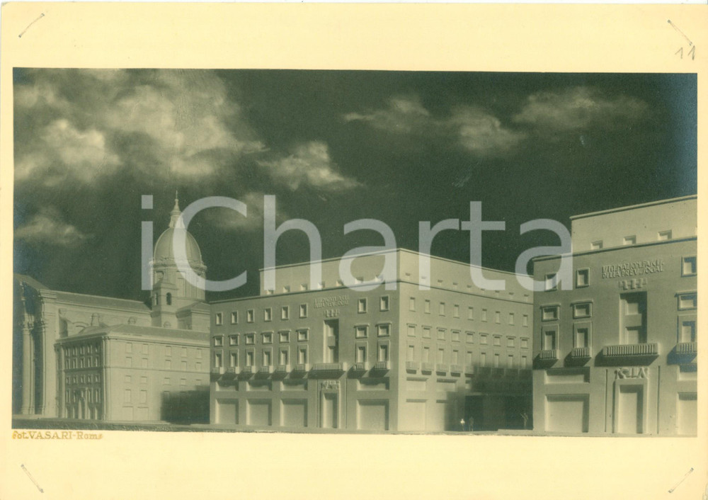 Fotografia d epoca originale 1937 ROMA Nuovi edifici sul corso Architetto Vittorio MORPURGO Foto plastico 1