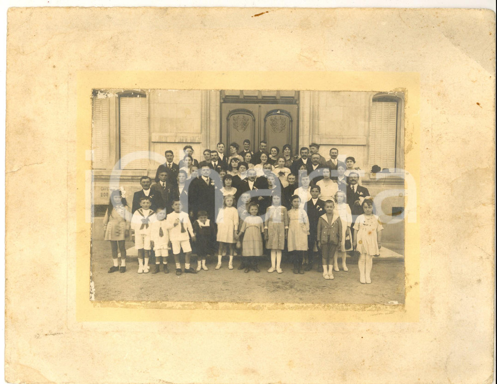 Fotografia d epoca originale 1930 ca AREA LOMBARDA Foto di famiglia davanti a villa padronale Foto 27x21 cm 1