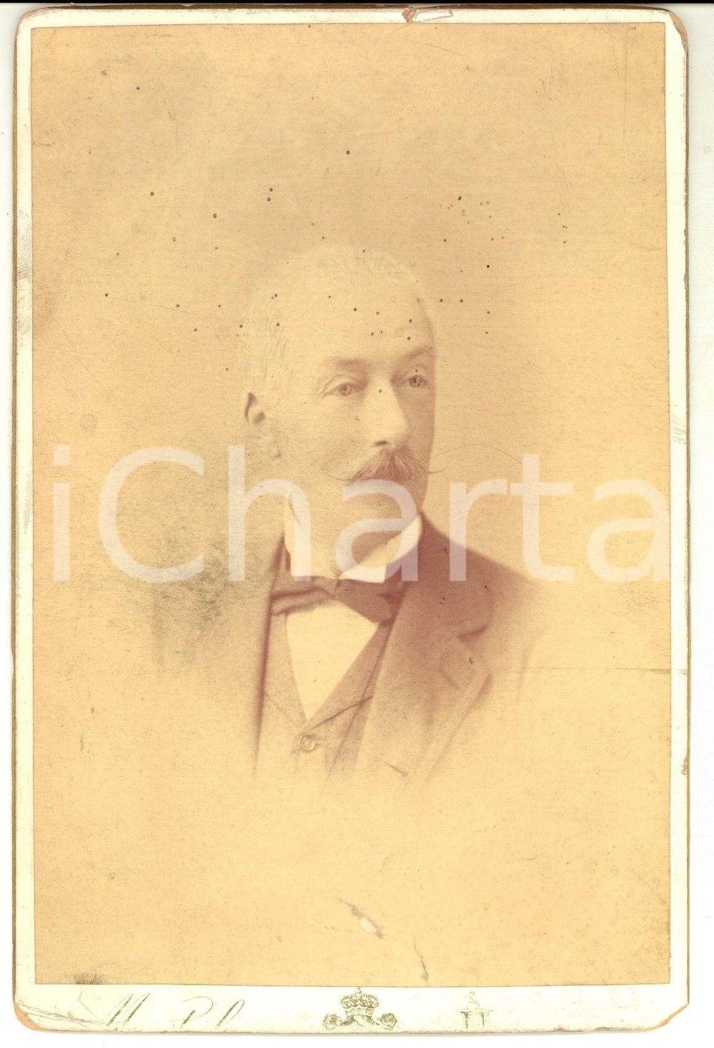Fotografia d epoca originale 1890 ca FIRENZE Ritratto maschile con cravattino Foto MONTABONE 14x20 cm 1