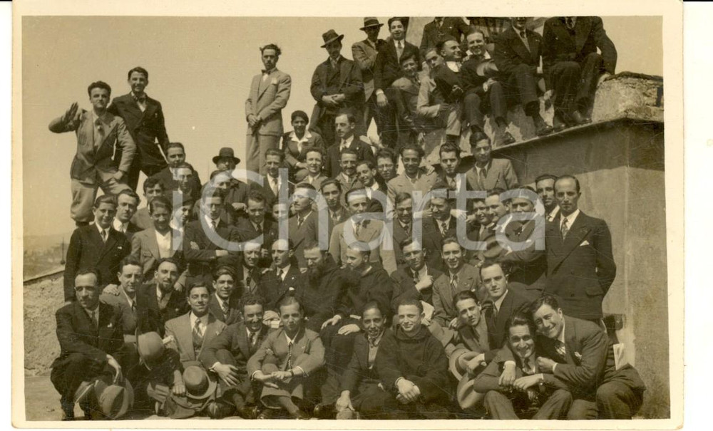 Fotografia d epoca originale 1933 SAN GIORGIO SCARAMPI Gruppo di giovani con frati cappuccini Foto cartolina 1