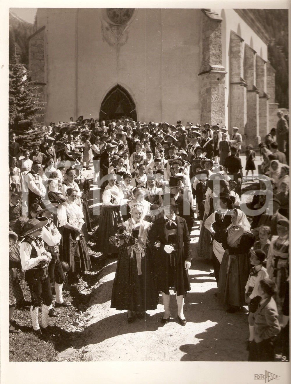 Fotografia d epoca originale 1939 CINEMA Matrimonio in abiti tradizionali tirolesi Foto di scena 1