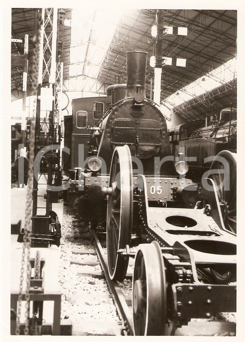 Fotografia d epoca originale 1970 ca MILANO  MUSEO DELLA SCIENZA Esposizione Treni e locomotive Foto 14x10 1