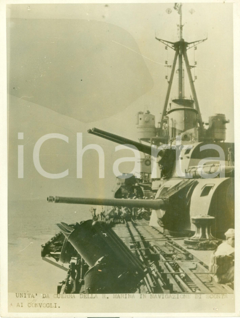 Fotografia d epoca originale 1942 PROPAGANDA DI GUERRA WW2 Cacciatorpediniere Regia Marina di scorta FOTO 1