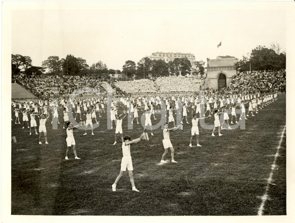Fotografia d epoca originale 1937 MILANO Saggio ginnico OPERA NAZIONALE BALILLA Arena civica Foto KEYSTONE 1