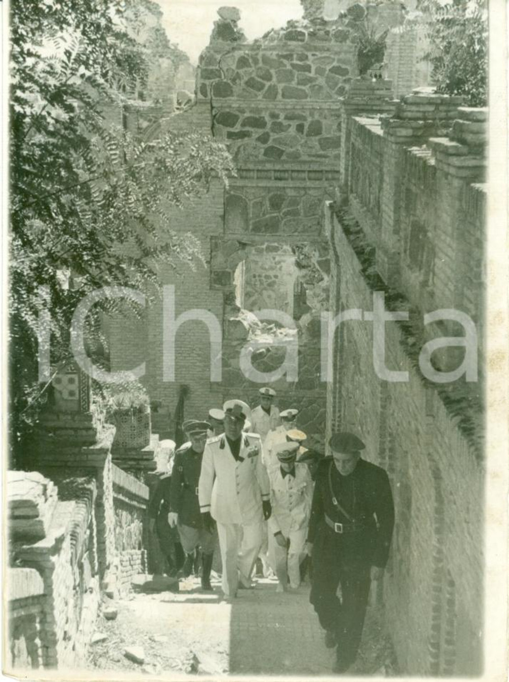 Fotografia d epoca originale 1939 TOLEDO Galeazzo CIANO Gen. JosÃ© MOSCARDO E ITUARTE visitano rovine ALCAZAR 1