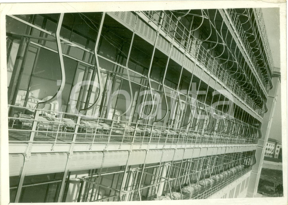 Fotografia d epoca originale 1934 ROMA Balconate ospedale sanatoriale BENITO MUSSOLINI Fotografia 1