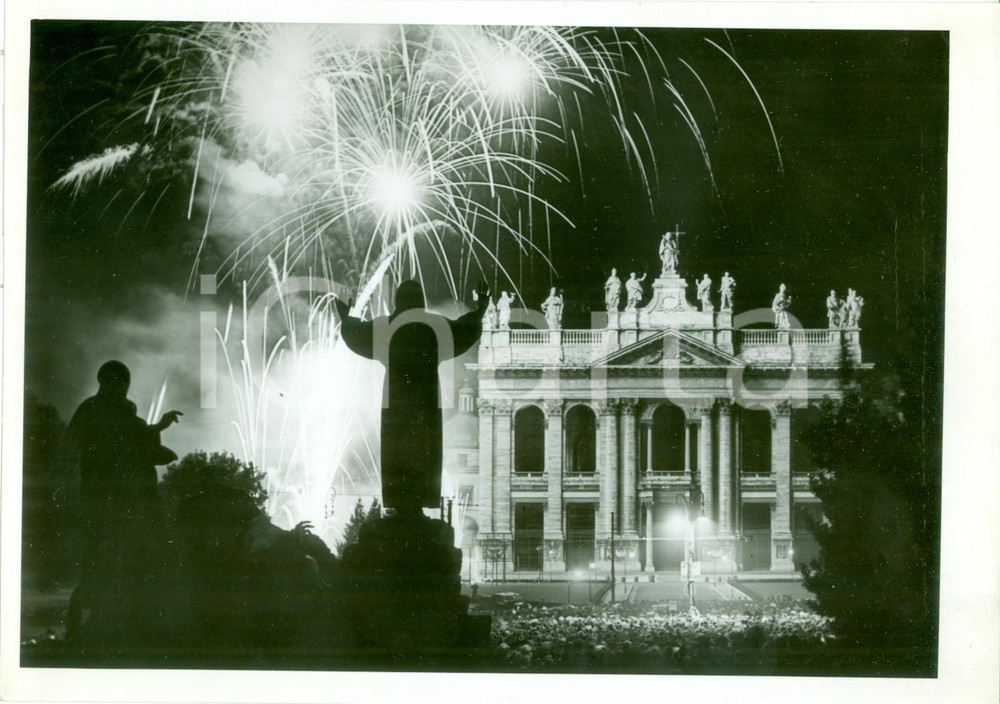 Fotografia d epoca originale 1939 ROMA Fuochi d artificio a festa SAN GIOVANNI IN LATERANO Fotografia 1